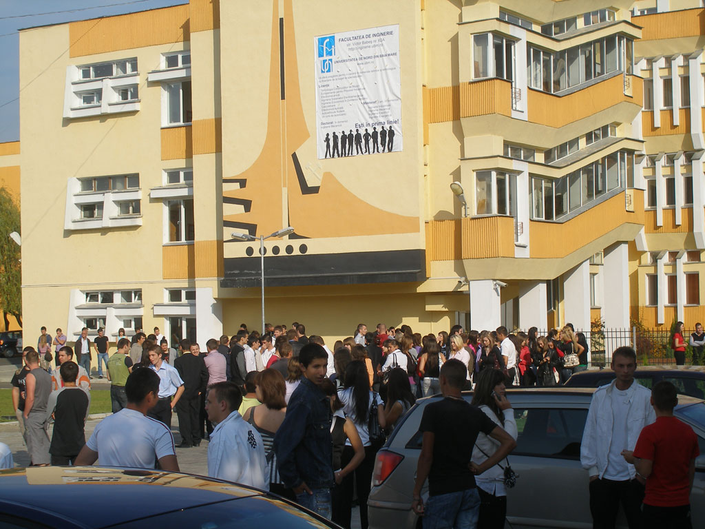 FOTO: Deschidere an universitar 2009-2010, Universitatea de Nord Baia Mare (c) eMaramures.ro